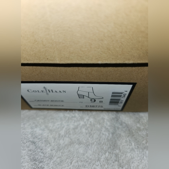 EUC Cole Haan Cassidy Bootie Black Nubuck 9M - Picture 7 of 7
